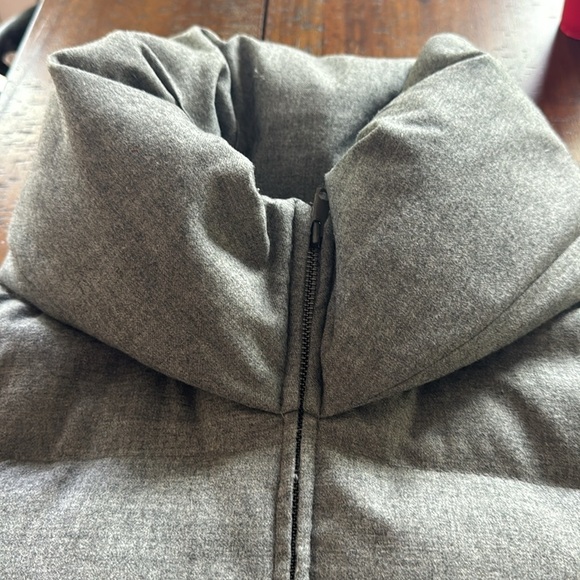 Ann Taylor heather gray goose down puffer zipper jacket. Shawl collar NWT. Large - Picture 7 of 9